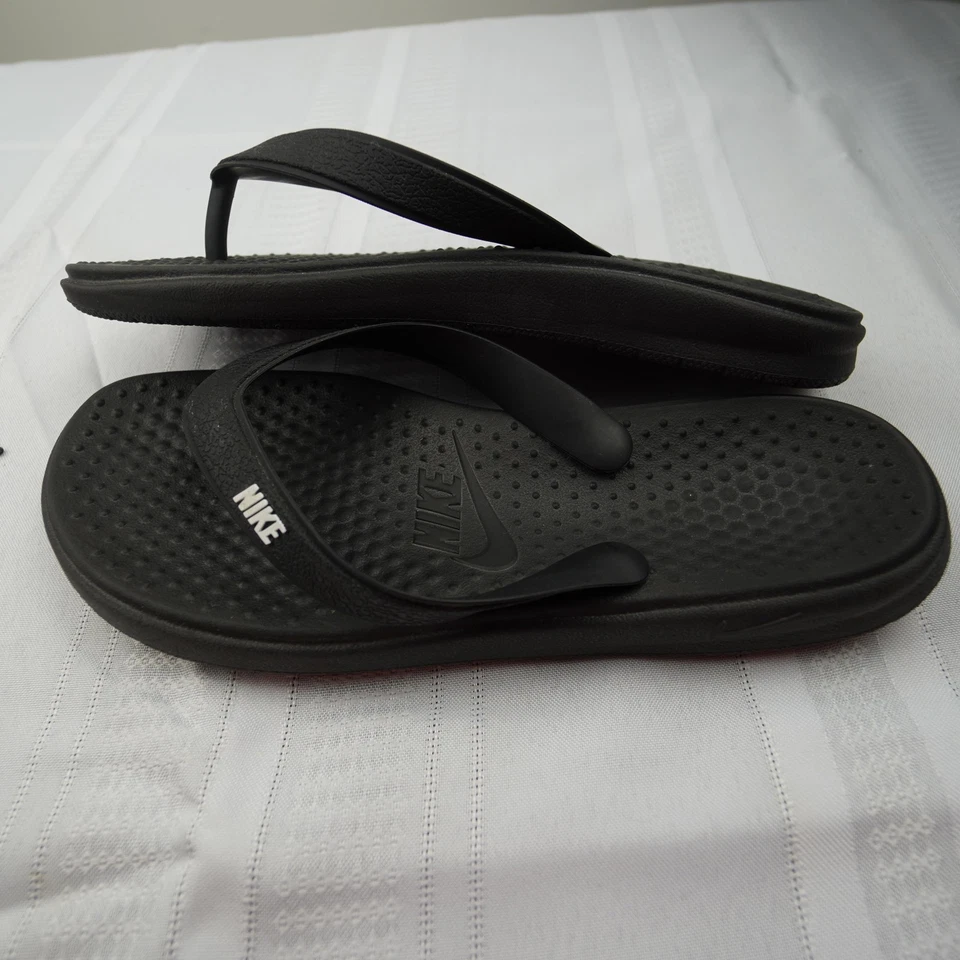 Nike Shoes Kids Size 10 Black Flip Flops Comfort Thong Sandals Pool Beach Slide - Image 4 of 4