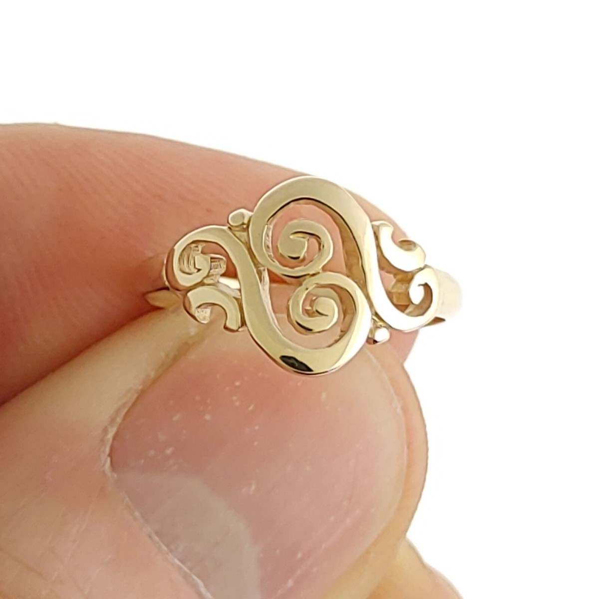 James Avery Retired Spanish Swirl Filigree Ring in 14k Yellow Gold