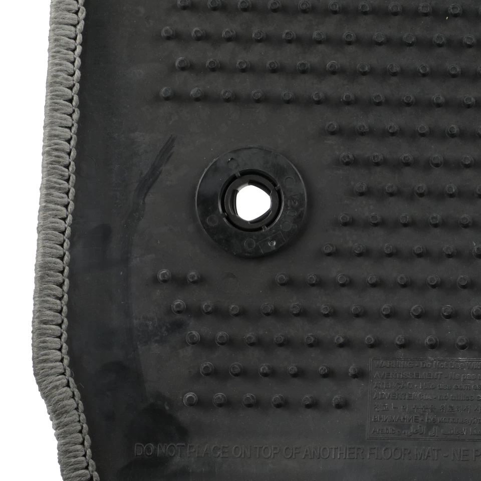 Alfombrillas delanteras y traseras Chevrolet Spark 2016-2022 42392361 OEM NUEVAS Foto 4 de 4