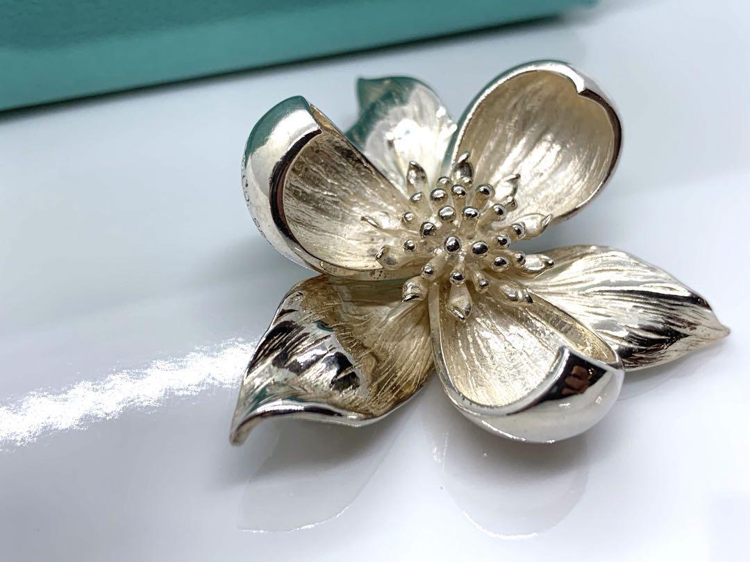 Tiffany & Co. authentic flower brooch silver 925 size 4.3cm Tiffany & Co. authentic flower brooch silver 925 size 4.3cm