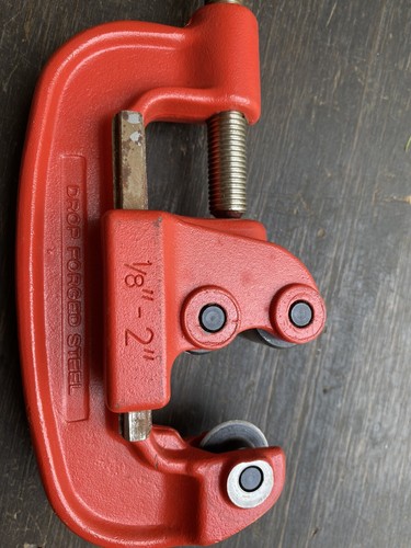 Superior Tools Pipe Cutter 1/8"-2" Heavy Duty Drop Forged Steel Made In Spain - Picture 3 of 6