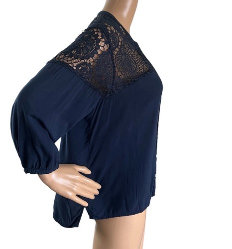 Hollister juniors long sleeve button up blue blouse lace design Size Large - Picture 3 of 4