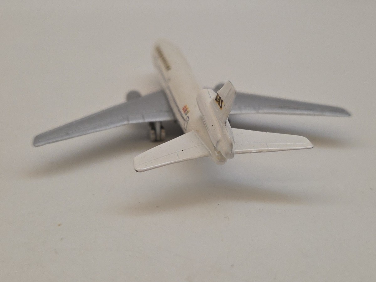 Schabak Scandinavian Airlines Douglas DC-10 Schabak 1:600 # 902/16