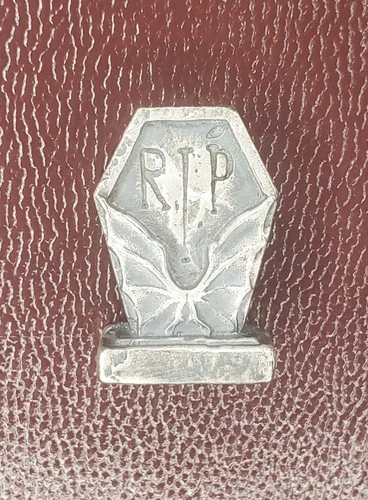 31.1 Grams .999 Fine Silver RIP Bat Tombstone Hand Pour Bullion Mik_C Detailed