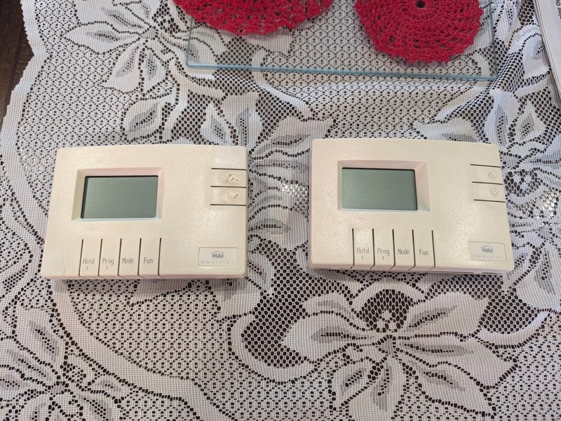 HAI Thermostat RC-90 (RC-80 compatible) fully controllable via serial port