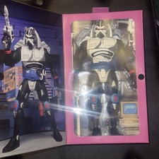 NECA Teenage Mutant Ninja Turtles  The Colossal Chrome Dome Action Figure