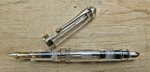 Nuevo bolígrafo NOS Aurora 88 demostrator LE 1305 oro brillante Ftn - MEDIANO 18k nuevo en caja - Imagen 3 de 11