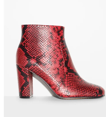 New.! Vince Camuto Size 6.5 Red Sanstan 