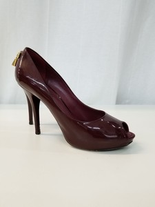 louis vuitton peep toe pumps