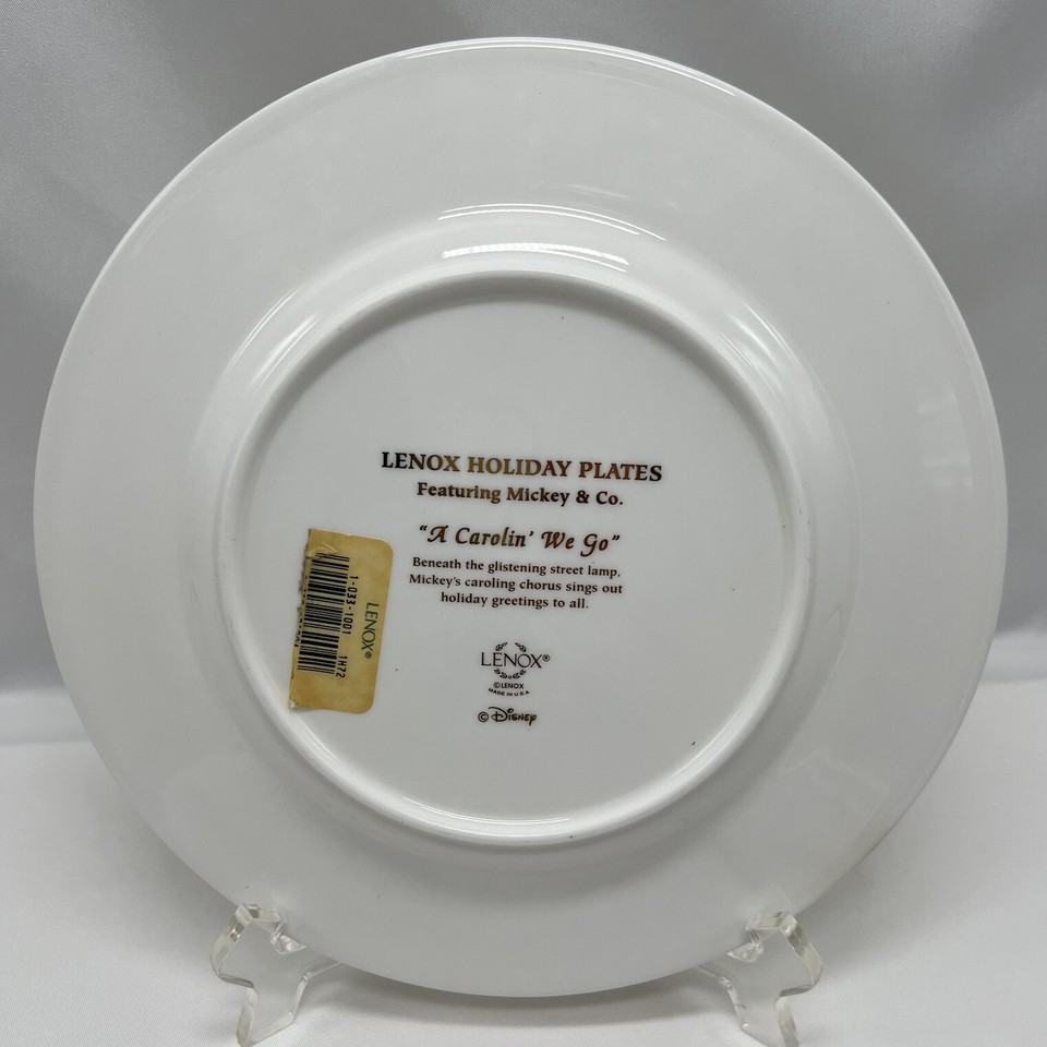 LENOX Disney Holiday Plates "A Carolin' We Go" Featuring Mickey & Co