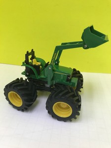 plastic john deere tractor toys