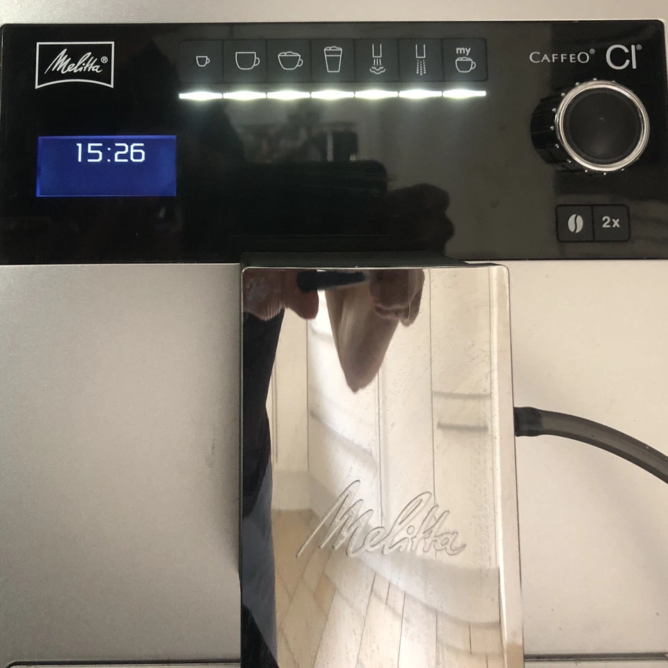 Melitta Caffeo CI 1400W Kaffeemaschine Silber 9 Filterpatronen 8 Reinigungstabl. - Bild 2 von 4