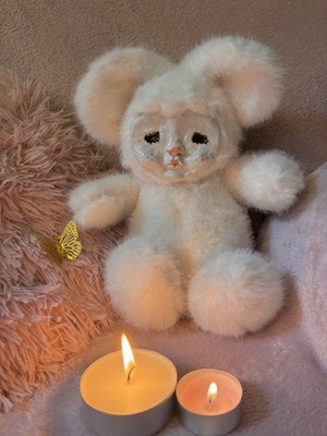 Creepy Bär - Creepy Cute Teddybär mit blanken Tongesicht