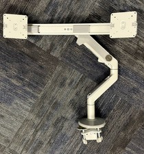 Humanscale M8 Dual Monitor Arm with Crossbar and handle - Silver. Sold As Is.