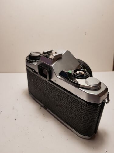 Pentax MG 35mm SLR Film Manual Camera + Pentax-M 50mm F/2 smc Lens - Picture 3 of 5