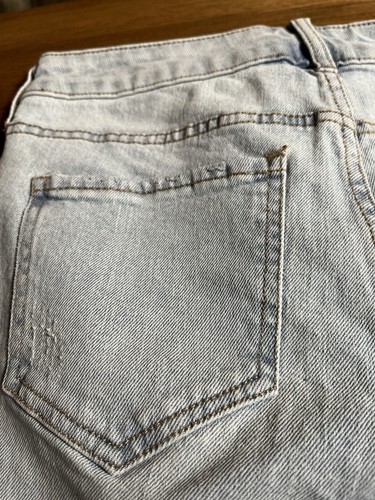Seven 7 Women’s Blue Denim Weekend Slim Fit Jeans Size 4 Distressed MSRP $69 - Picture 6 of 12