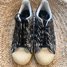 adidas superstar zebra