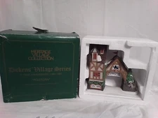 Dept 56 Heritage Dickens Postern.  B28