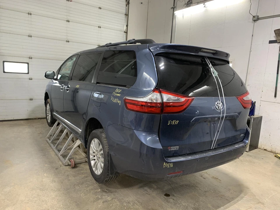 Medidor de velocímetro usado se adapta a: Toyota Sienna Cluster MPH Limited Grade A 2017 Foto 4 de 4