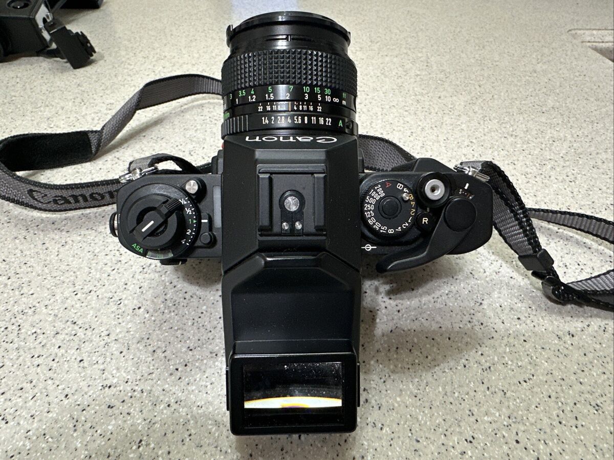 Canon F-1 35mm Vintage Rare 50mm 1:1.4Lens Data Back Speed Canon F-1 35mm Vintage Rare 50mm 1:1.4Lens Data Back Speed