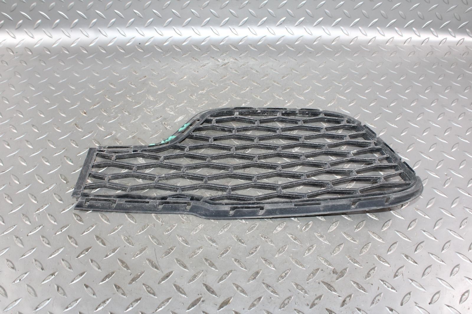 Maserati Ghibli 2014-2017 Front Right Lower Bumper grille