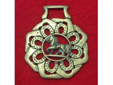 Antique Cast Horse Brass of a Horse in a Circle of Fetlocks and Horseshoes #OB14