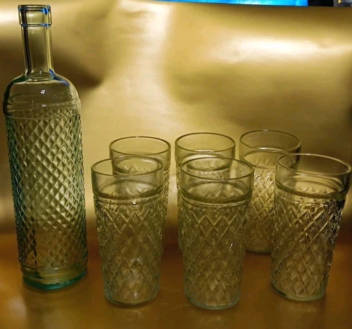 Set of 6 Vintage Quilted Diamond Point Anchor Hocking Glasses & Matching Bottle