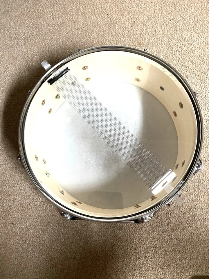 Tambor redoblante serie PDP Z5 rojo a negro brillo desvanecido Foto 3 de 4