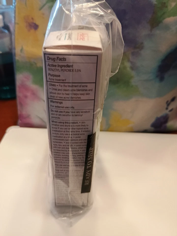 Avene Cleanance Gel Limpiador Medicado para Acné + Juego de Crema de Tratamiento. Tamaño completo. Foto 2 de 3