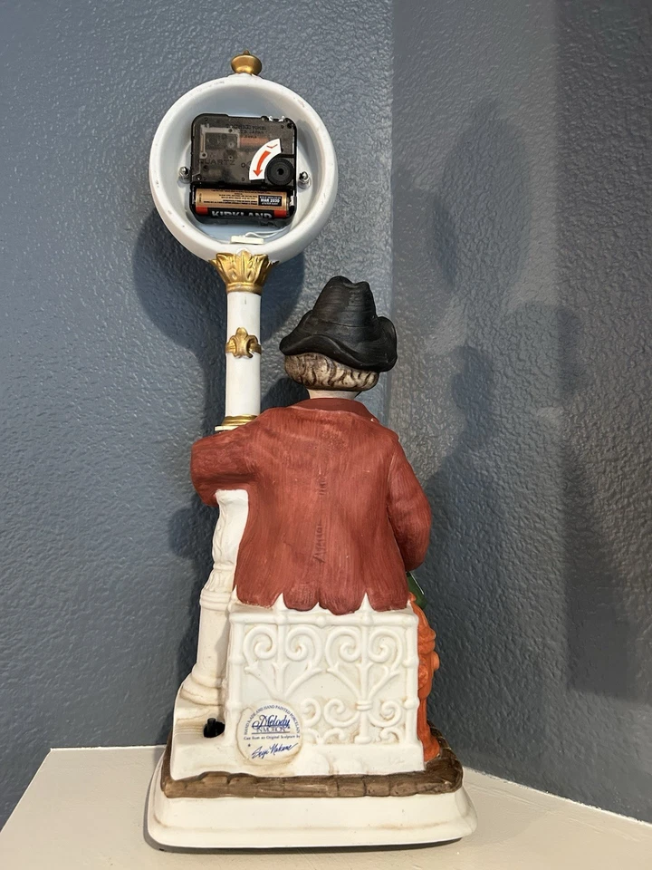 Poste de reloj Melody In Motion Willie totalmente funcional y en excelente estado Foto 4 de 4