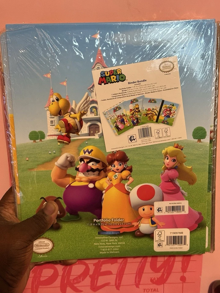 Carpeta Super Mario, carpeta portafolio, libro de composición y cuaderno de temas paquete Foto 2 de 2