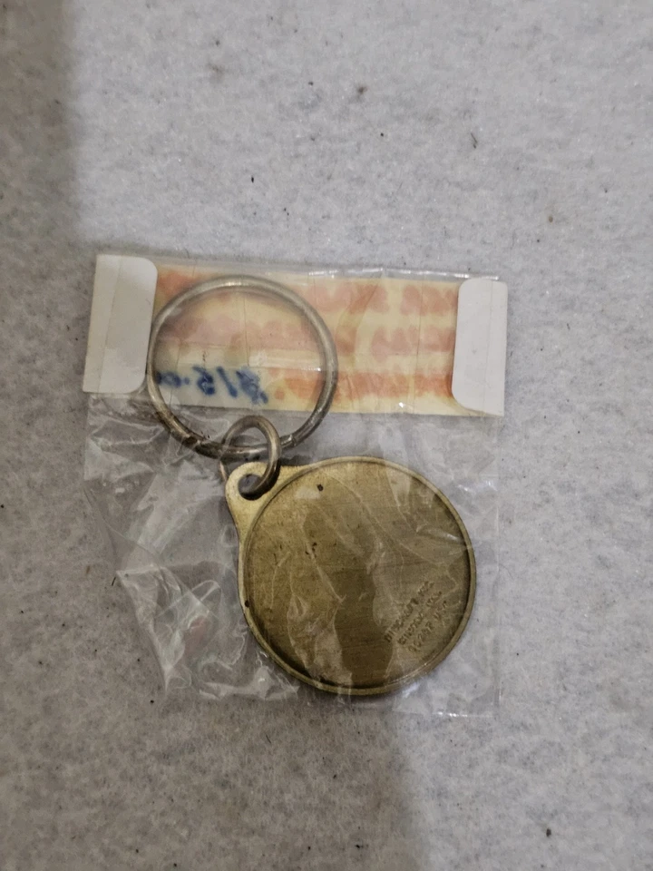 New York Mets Shea Stadium keychain 1994 Vintage - Image 2 of 4