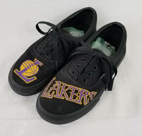 custom lakers vans