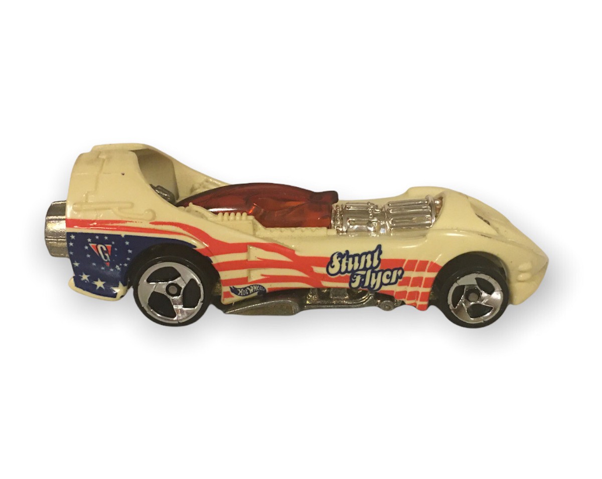 🏁 Vintage 1995 Hot Wheels White 'Stunt Flyer' Power Rocket 1:64