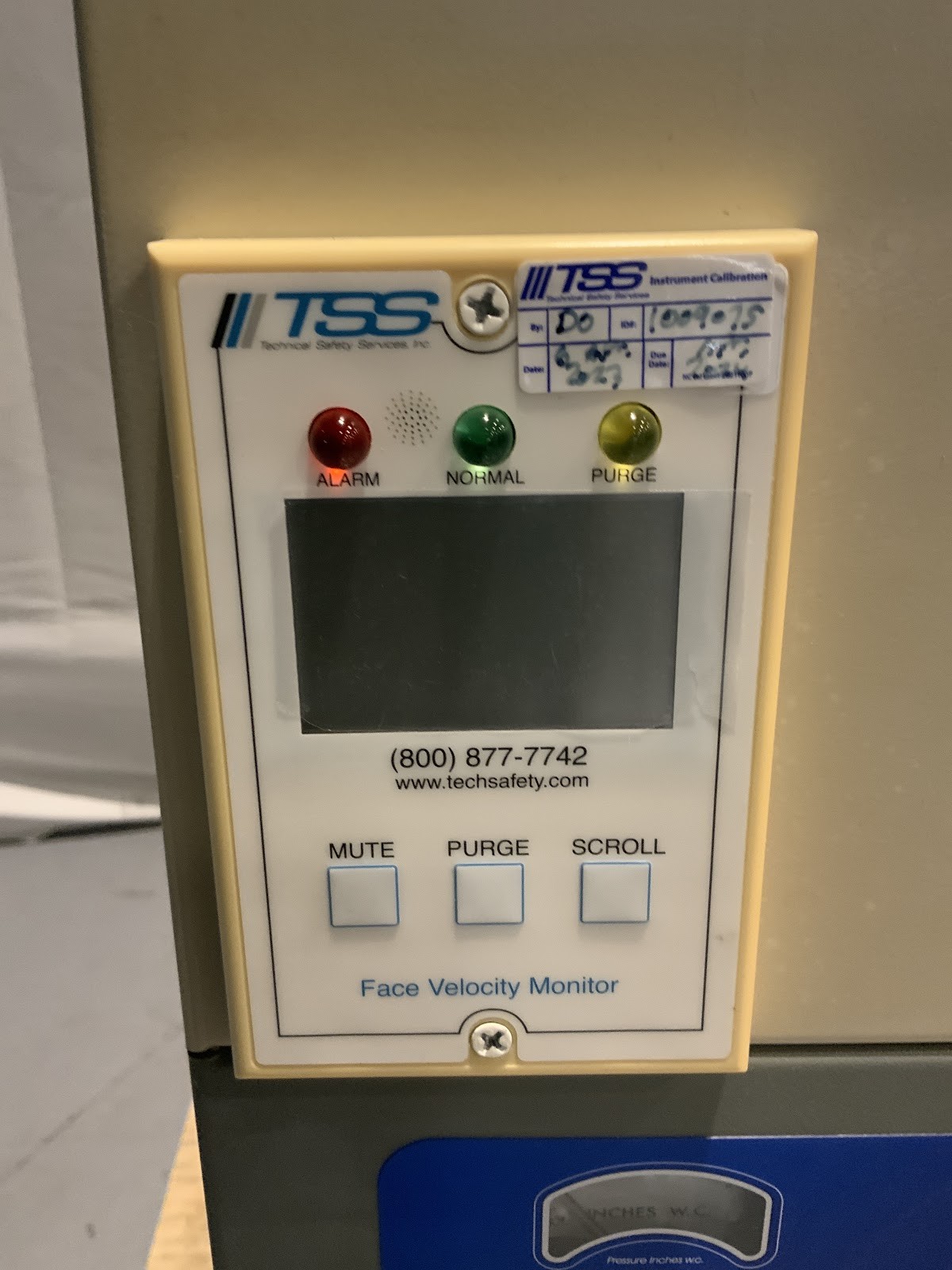 Labconco 3' XPert Filtered Balance System 3950301 With Guardian Airflow Monitor