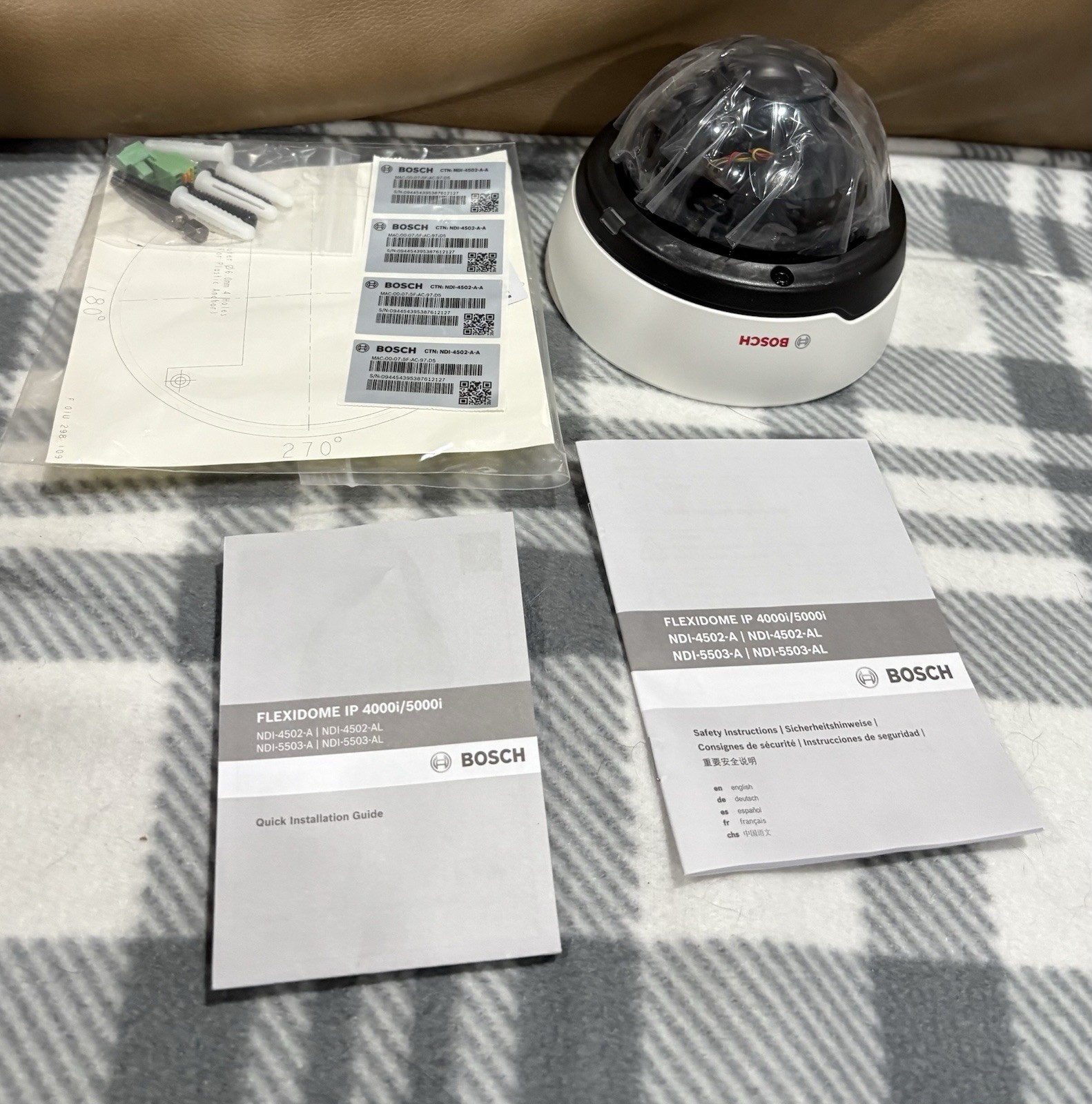 Bosch FLEXIDOME IP INDOOR 4000I Fixed dome 2MP 3-10mm auto AMZ NDI-4502-AA new.