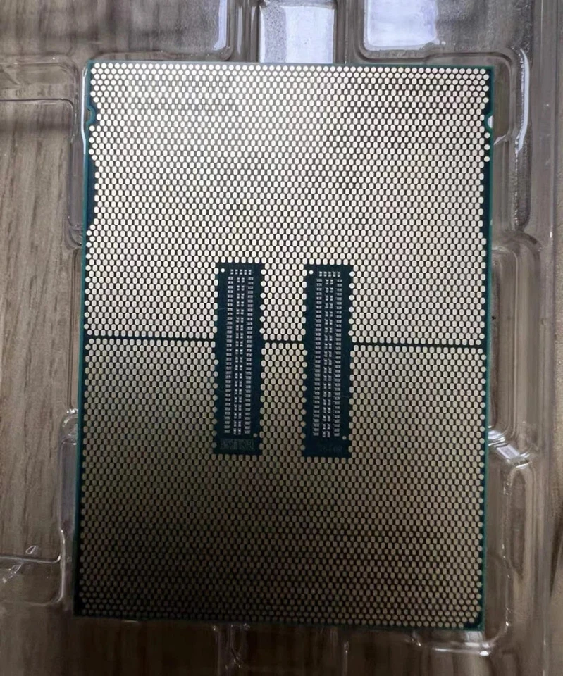 Intel Xeon Silver 4510 2S Server CPU 2.40GHz 12Core 30MB 150W LGA-4677 Processor - Image 2 of 2