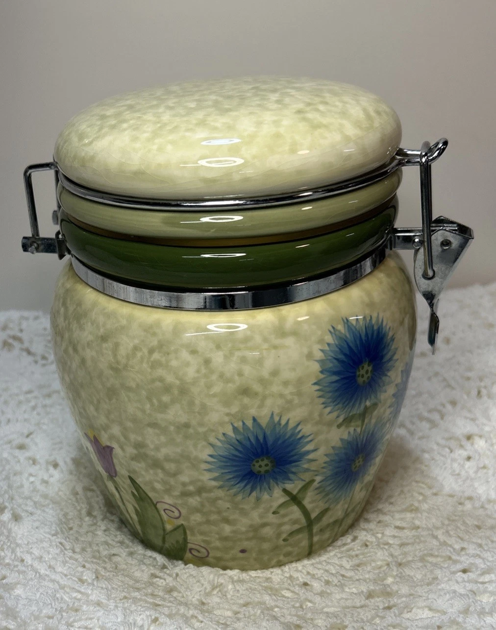 OGGI CANISTER FLORA - Gorgeous Stands 6.5 Inches Tall