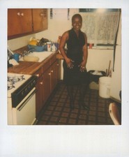 Old Vintage Photo COLOR POLAROID SOLO BLACK AFRICAN AMERICAN WOMAN KITCHEN