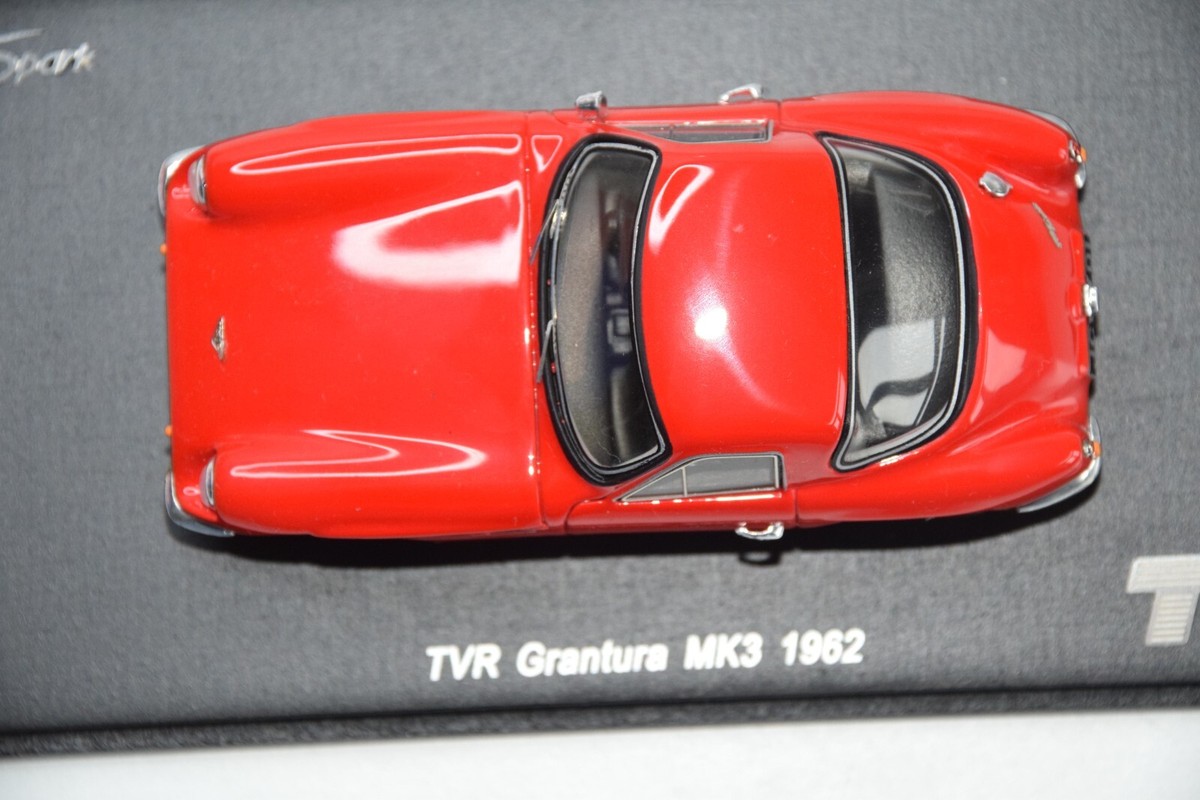 TVR Grantura MK 3 1962 – Miniature Spark Rouge, échelle 1/43, En Boîte