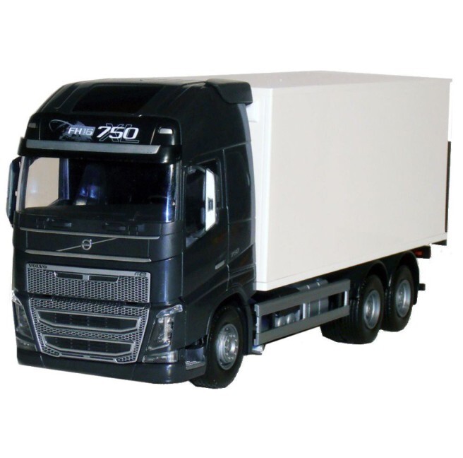 VOLVO FH Globetrotter 8x4 avec remorque porte-engins 2+4 essieux TRANSPORTS SARHY