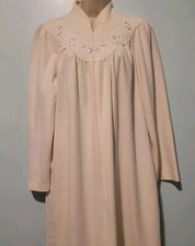 Vintage Shadowline Cream Long 1/4 Housecoat Women's Sz M Mid Century Hippy Cozy
