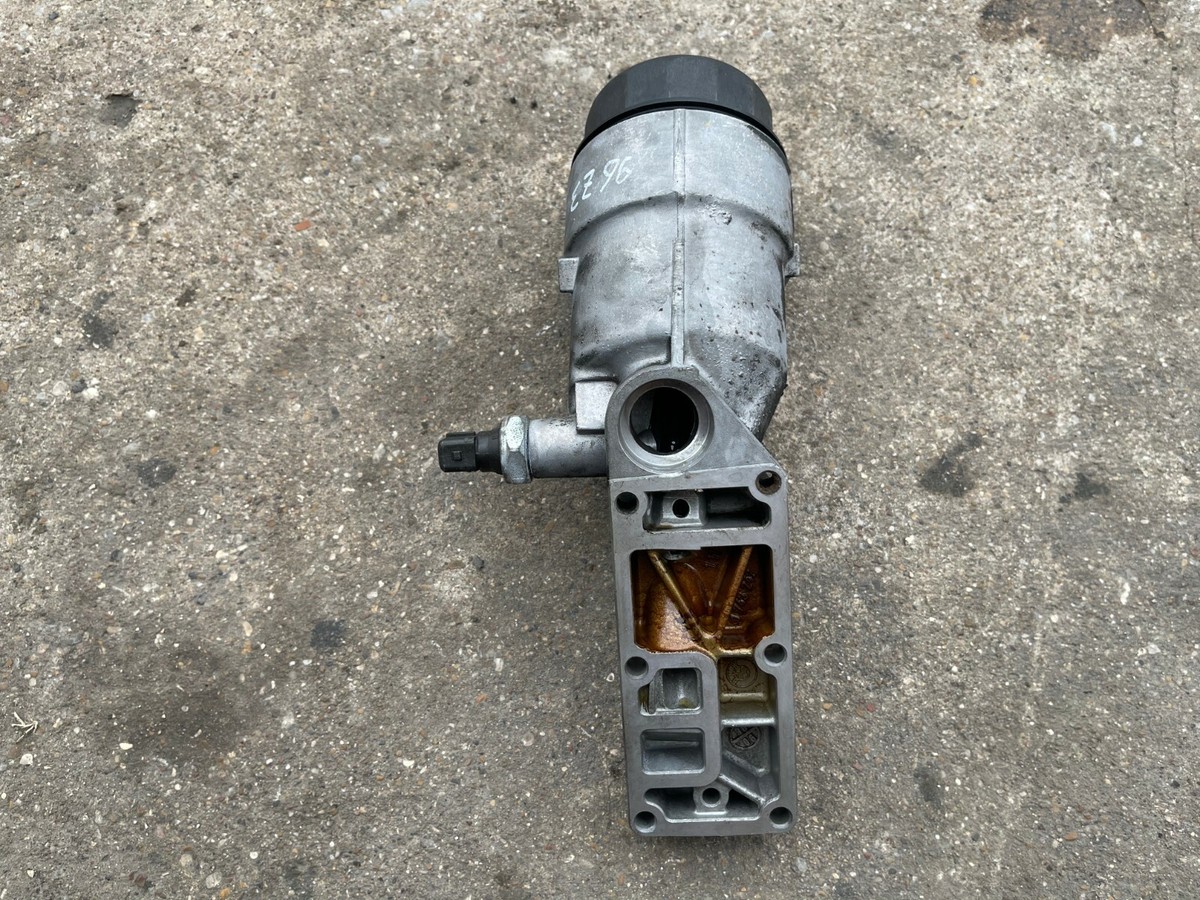 BMW e36 318is m42 m44 オイルセンサー　オイルフィルターカバ BMW OEM E30 E36 Z3 M42 M44 OIL FILTER CANISTER HOUSING W