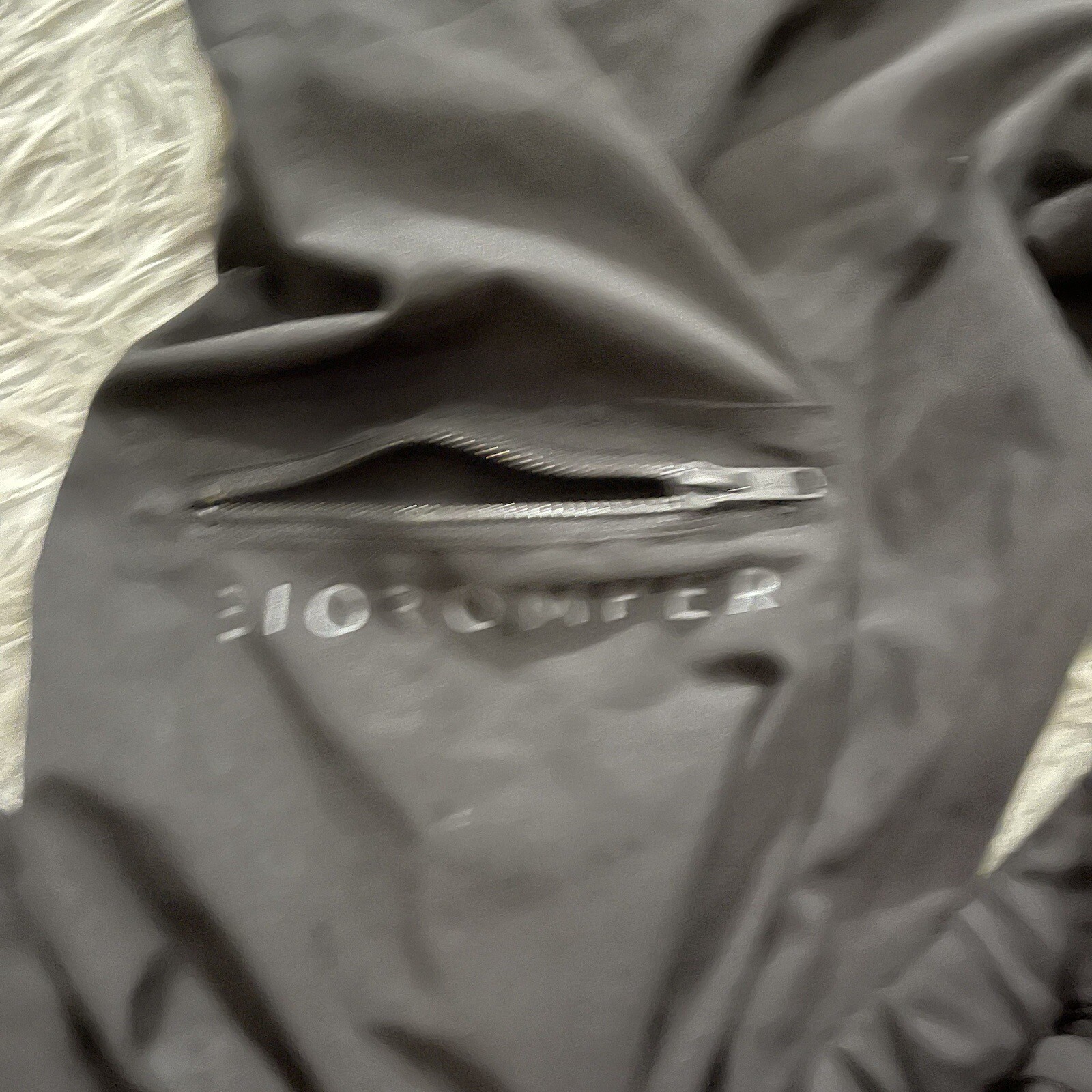 BIOROMPER Unisex Full Anti-Microbiotic Travel Hooded Jumpsuit  Size M