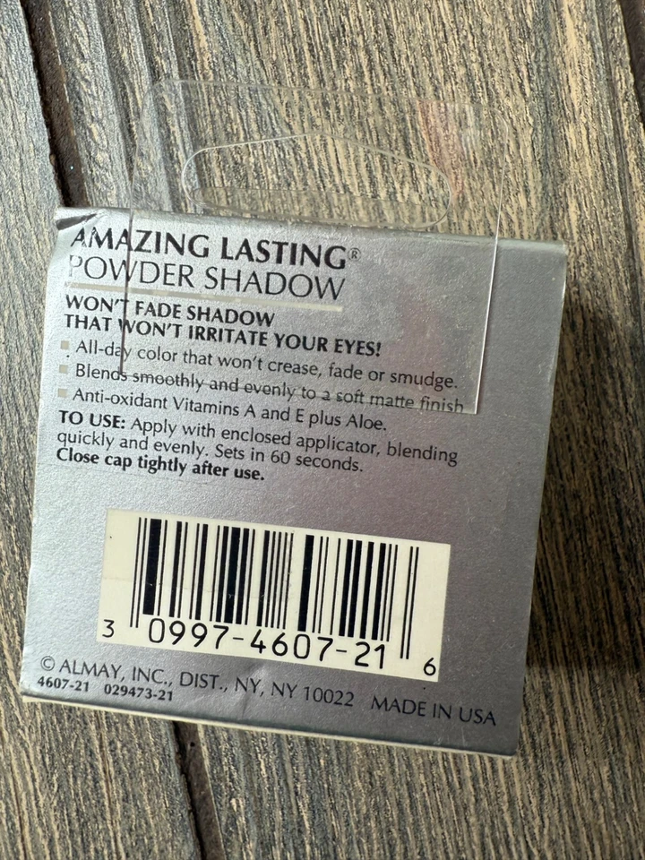 Vintage Almay Amazing Lasting Granite Powder Eyeshadow Hypo-Allergenic - Image 2 of 4