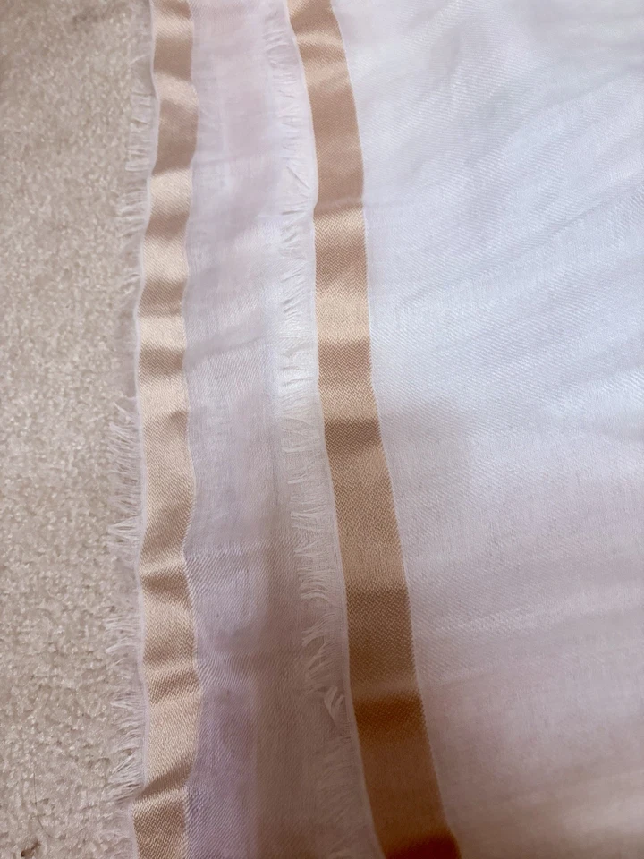 Loro Piana羊绒/丝绸围巾 — 第 3/4 张图片