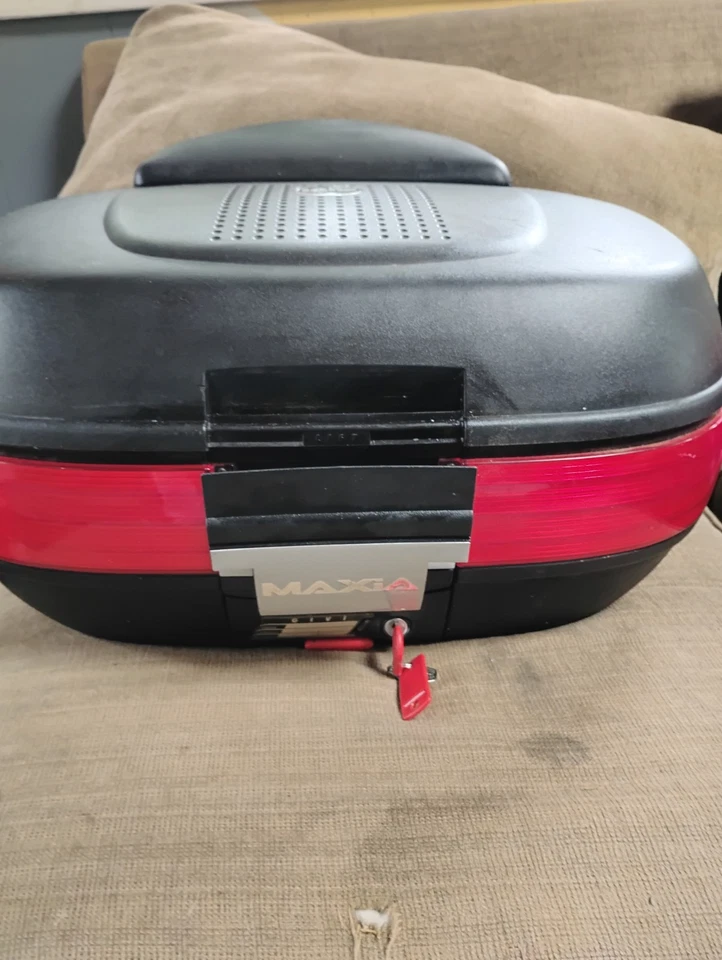 Caja de equipaje Monokey/Givibox para motocicleta BMW negra Foto 4 de 4