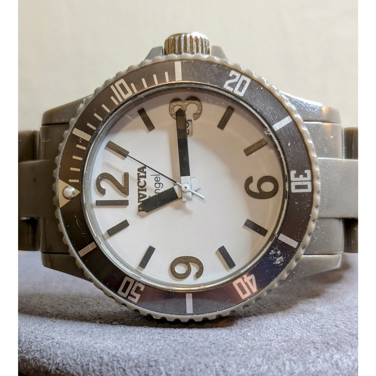 Invicta Angel Lady Swiss Quartz 30 M Water Resistant Model  display picture 1
