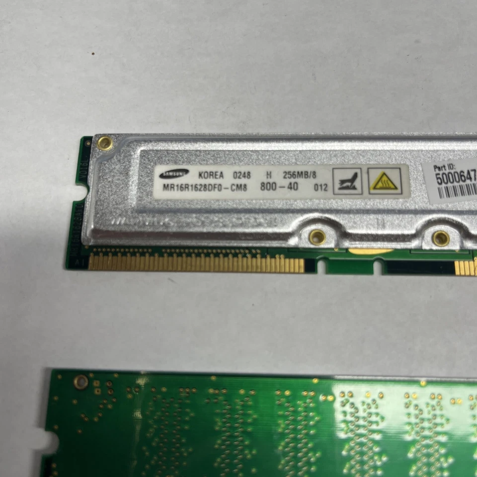 Samsung RAM Stick 256 MB/8 800 MHz RIMM-184 DRAM MR16R1628DF0-CM8 5000647 - Image 2 of 2