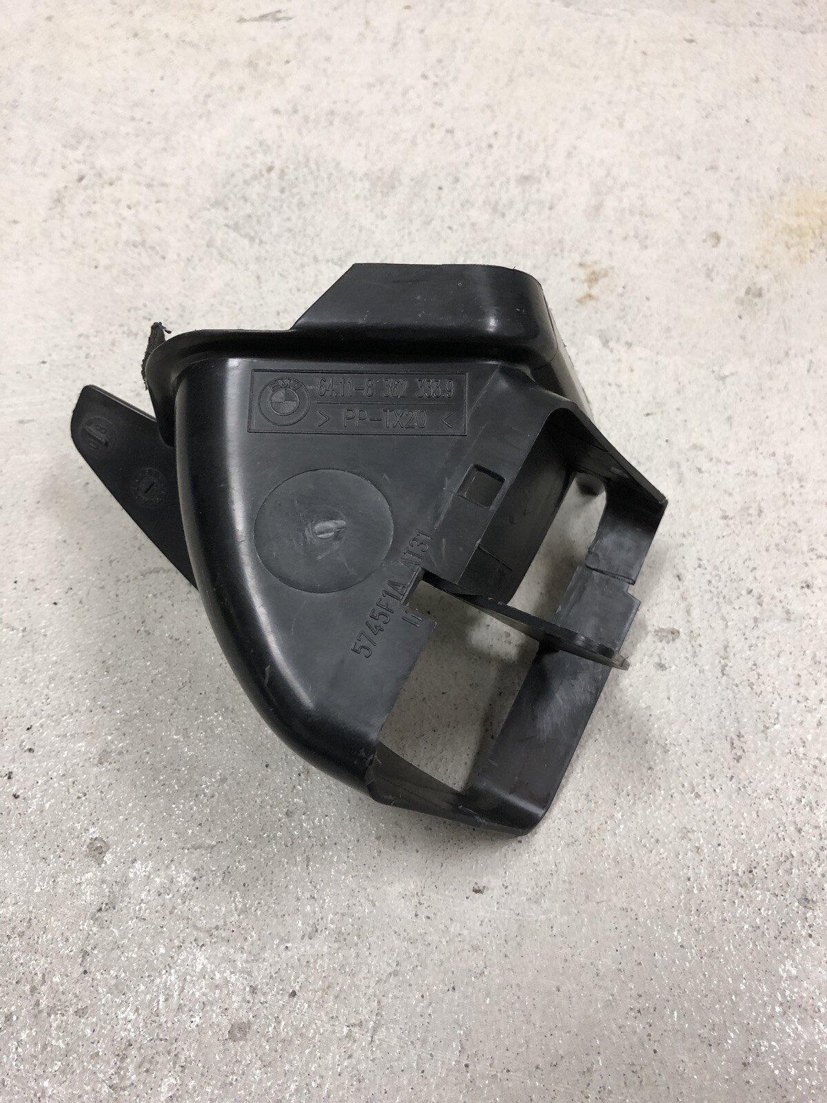 97-03 OEM BMW E39 525 528 530 540 AC Heater Left Floor Duct Tube 
